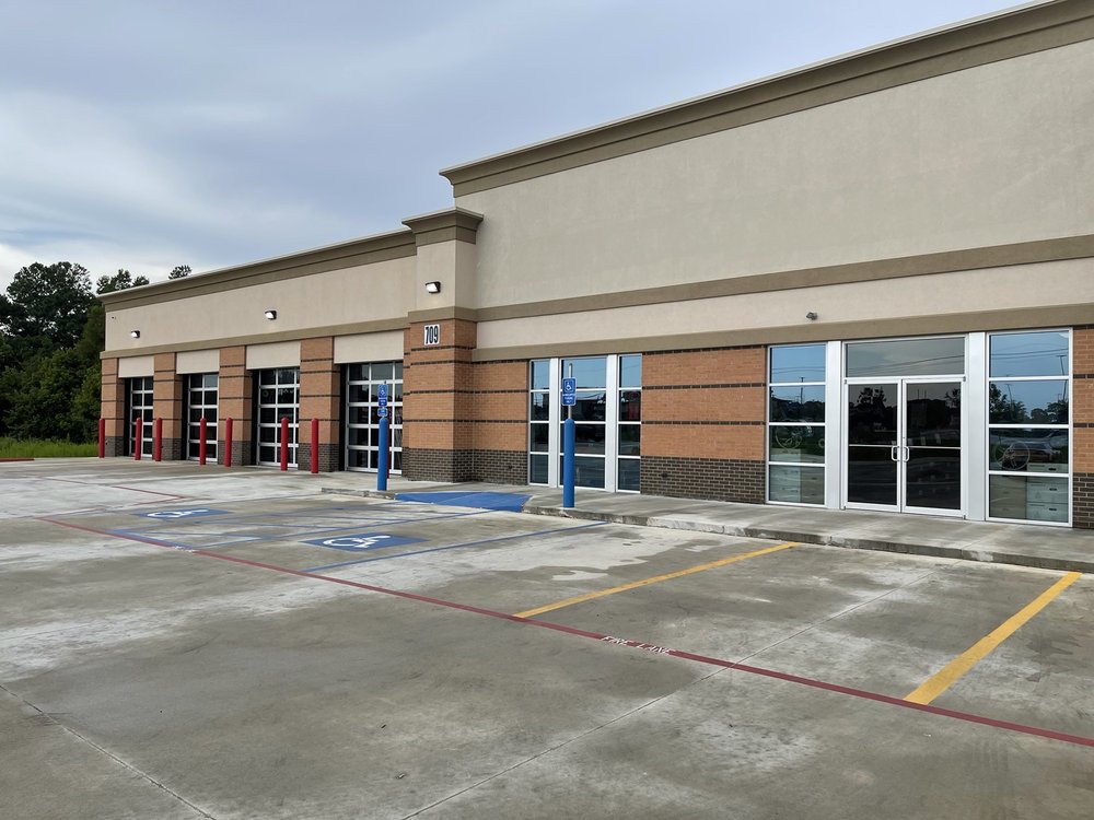 RNR TIRE EXPRESS Updated September 2024 12 Photos 2110 W SW Lp