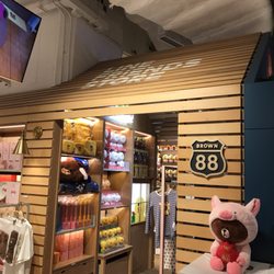 Line Friends Store