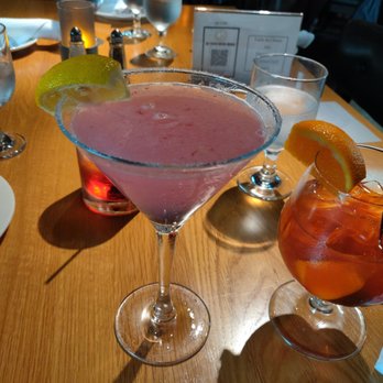 Black Cow - Blue Lemondrop: Stateside Urbancraft Vodka, muddled blueberries, fresh lemon juice, Cointreau, sugar rim - New American Near Me - Newburyport, Massachusetts