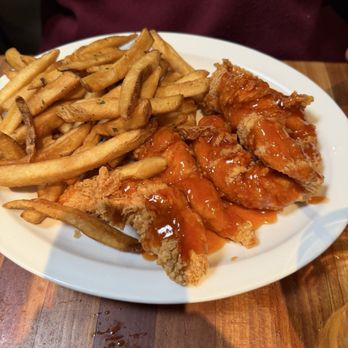 Cheddar's Scratch Kitchen - Hot honey Chicken Tenders - American Near Me - Huntsville, Alabama