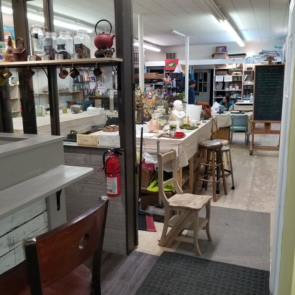 Olives Mud Puddle - art studio - Coffee & Tea Near Me - Fort Mill, South Carolina