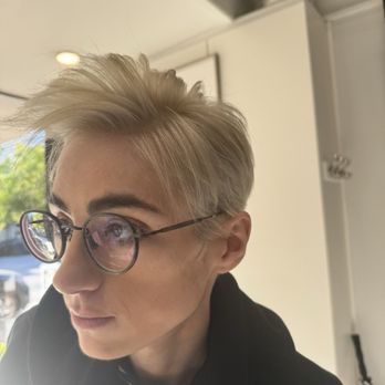 Fantastic Sams Cut & Color - First time getting platinum - Hair Salons Near Me - Pasadena, California Fantastic Sams Cut & Color - First time getting platinum - Hair Salons Near Me - Pasadena, California