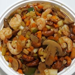 Golden House - Baby Shrimp with Cashew Nuts: Baby shrimp, cashew nuts, baby corn, green bell pepper, carrot, celery, mushrooms, in savory brown sauce