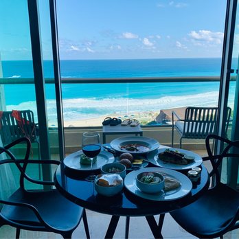 Live Aqua Resort - Resorts Near Me - Cancún, ROO
