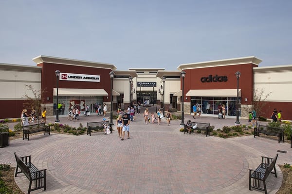 Twin Cities Premium Outlets by null