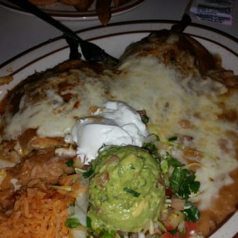 El 7 Mares - Chili rellano - Seafood Near Me - San Fernando, California