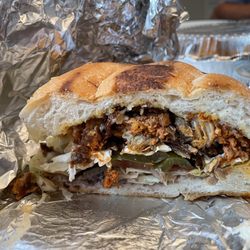 Mercado Azteca & Deli