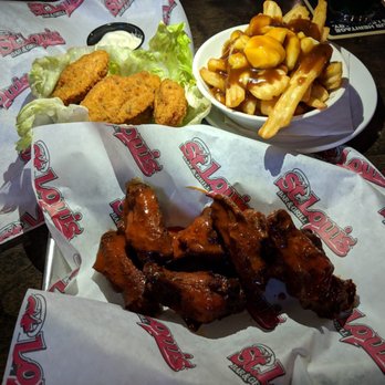St. Louis Bar & Grill - Poutine, wings, jalapeño poppers - Chicken Wings Near Me - Toronto, Ontario St. Louis Bar & Grill - Poutine, wings, jalapeño poppers - Chicken Wings Near Me - Toronto, Ontario