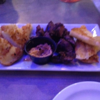 Pillbox Tavern - Marinated steak tips. Super good. Hate carbs? Skip the bread! - American Near Me - Solana Beach, California Pillbox Tavern - Marinated steak tips. Super good. Hate carbs? Skip the bread! - American Near Me - Solana Beach, California