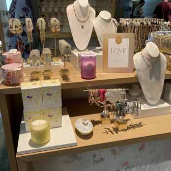 Anthropologie - 04/27/24 - Women's Clothing Near Me - New York, New York Anthropologie - 04/27/24 - Women's Clothing Near Me - New York, New York