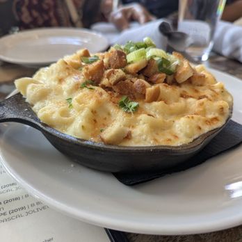 Melzingah Tap House - Mac and cheese - Beer Bar Near Me - Beacon, New York Melzingah Tap House - Mac and cheese - Beer Bar Near Me - Beacon, New York