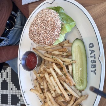 GATSBY - Smashburger - Cocktail Bars Near Me - Washington, DC, District of Columbia