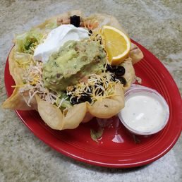 Taco salad with chicken