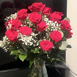 New Hyde Park Florist - 2 dozen roses