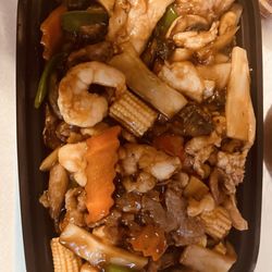 Triple Delight, my request no broccoli no water chestnuts.