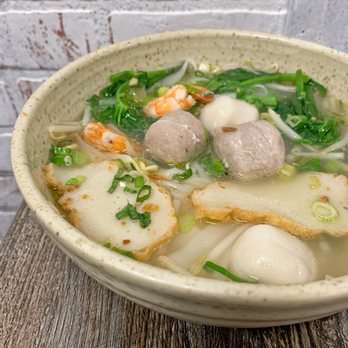 Borneo Eatery - Kwe Tiaw Kuah Kalimantan soup - Indonesian Near Me - Alhambra, California