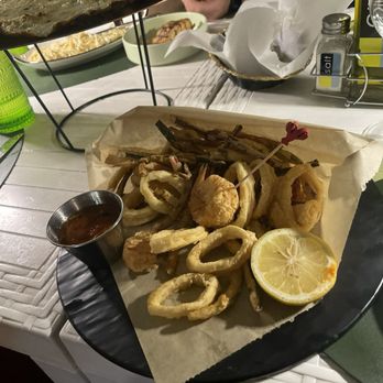Petralunga - Frito d'mare - Pizza Near Me - Miami, Florida
