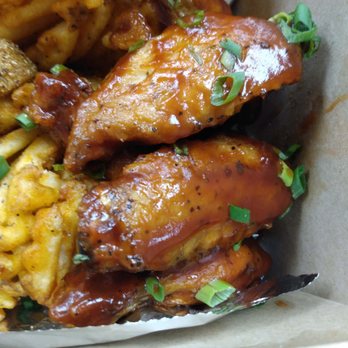 Soul Fusion - BBQ Wings, will try the Cajun style next time. - Food Trucks Near Me - Honolulu, Hawaii