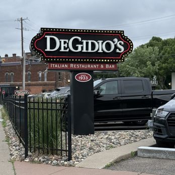 DeGidio's Restaurant & Bar, St. Paul - Italian Near Me - Saint Paul, Minnesota DeGidio's Restaurant & Bar, St. Paul - Italian Near Me - Saint Paul, Minnesota
