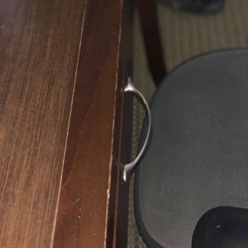 Hilton Garden Inn Dulles North - Chipped furniture - Hotels Near Me - Ashburn, Virginia Hilton Garden Inn Dulles North - Chipped furniture - Hotels Near Me - Ashburn, Virginia