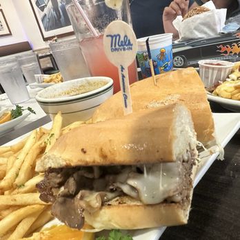 Mel's Drive-In - French Dip - Diners Near Me - Santa Monica, California