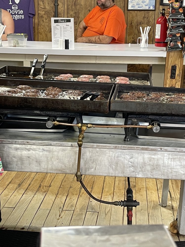 DOVIE’S Updated October 2024 19 Photos & 32 Reviews 107 W 4th St