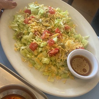 Griffin & Wells Cafe - Desserts Near Me - Enumclaw, Washington Griffin & Wells Cafe - Desserts Near Me - Enumclaw, Washington