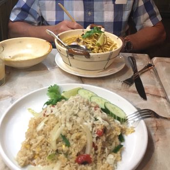 So Zap - Crab fried rice, Krio...? Northern curry, Spice level 3 ( of 5) - Thai Near Me - Ogunquit, Maine