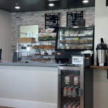 East Ave Cafe - Coffee & Tea Near Me - Lincoln, California