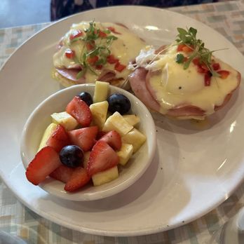 Aurora - Eggs Benedict - Coffee & Tea Near Me - Oklahoma City, Oklahoma