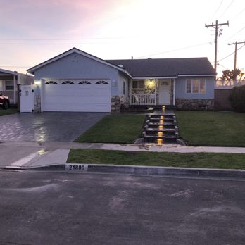System Pavers - Walkway with lights - Masonry/Concrete Near Me - Orange, California System Pavers - Walkway with lights - Masonry/Concrete Near Me - Orange, California
