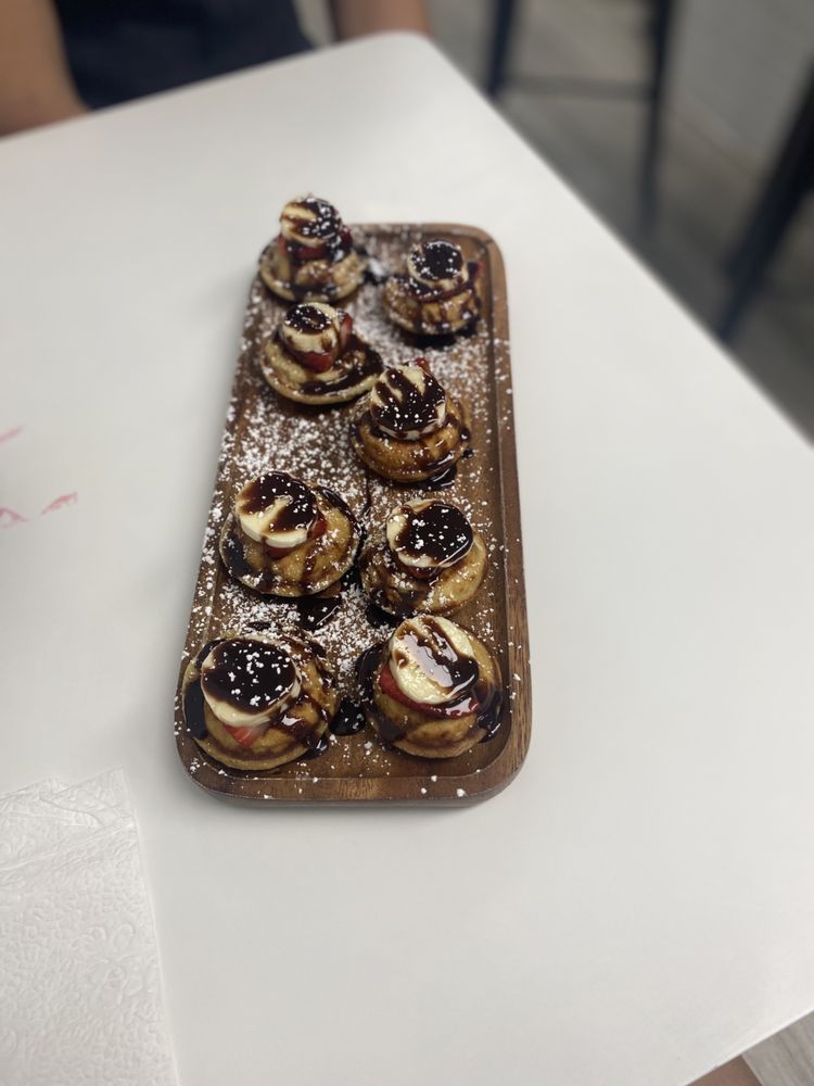 The Avalon Miami, Miami Roadtrippers