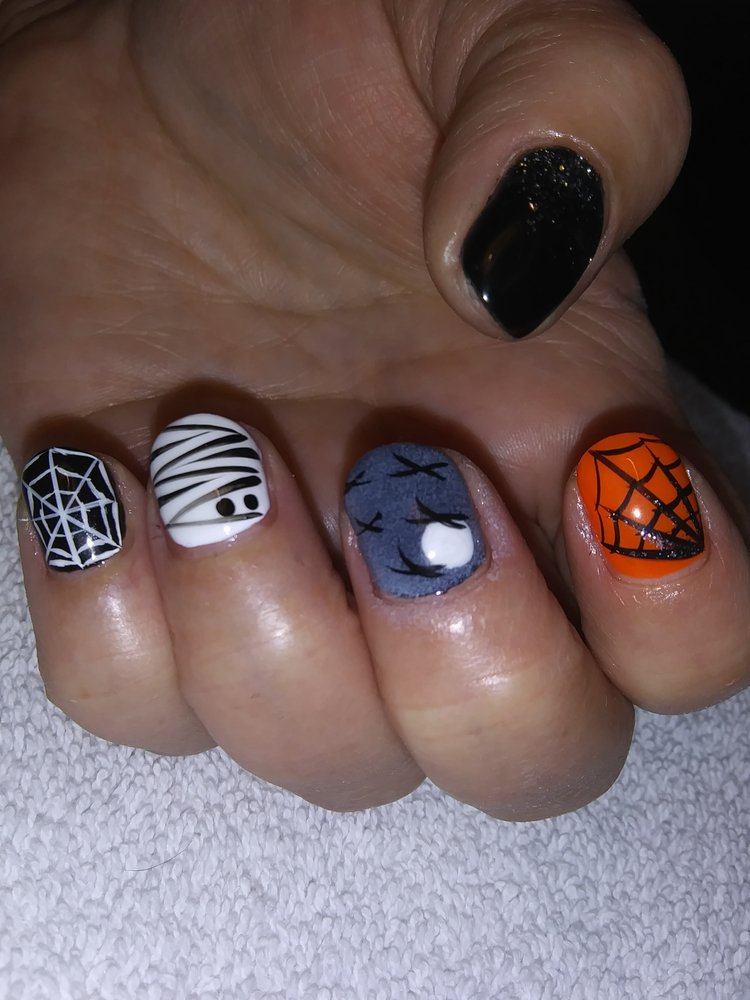 MAGIC NAILS Updated September 2024 12 Photos 127 N Bent St