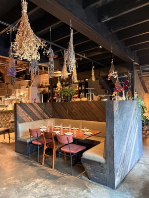 Butcher & Bee by null