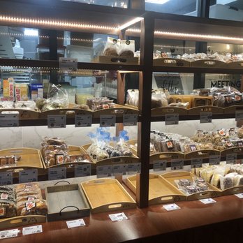Chateau De Chantilly Cafe - Bakeries Near Me - Chantilly, Virginia