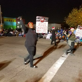 Bakersfield Christmas Parade - Festivals Near Me - Bakersfield, California