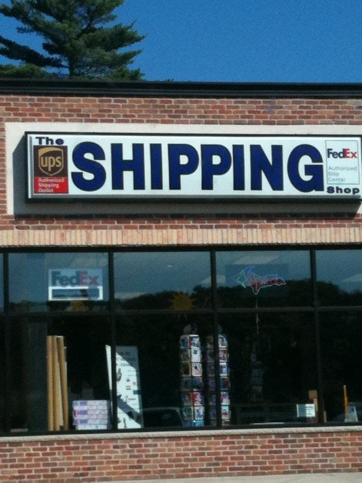 SHIPPING SHOP Updated September 2024 903 Razorback Dr, Houghton