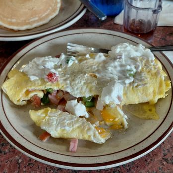 Heidi's Pies Restaurant - Denver Omlette with sour cream - American Near Me - San Mateo, California Heidi's Pies Restaurant - Denver Omlette with sour cream - American Near Me - San Mateo, California