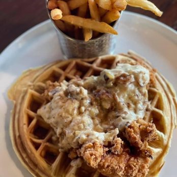 Stax - Chicken and waffles - Breakfast & Brunch Near Me - Marlboro, New Jersey