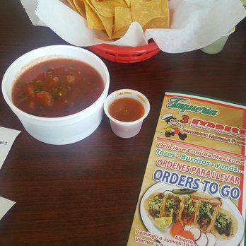 Taqueria Express - Chips and salsa - Mexican Near Me - Memphis, Tennessee