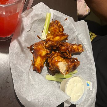 Ruby Tuesday Hawaii - Windward Mall - Chicken Wings - Bars Near Me - Kaneohe, Hawaii Ruby Tuesday Hawaii - Windward Mall - Chicken Wings - Bars Near Me - Kaneohe, Hawaii