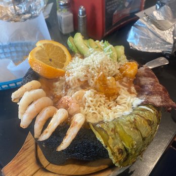 Taqueria la Esmeralda - Mexican Near Me - Sonora, California