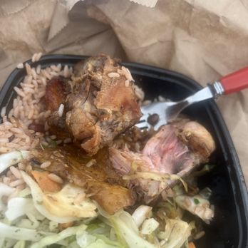 Island Quizine - Half done chicken with no sauce - Fast Food Near Me - Windsor Mill, Maryland