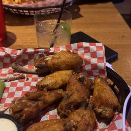 Lemon pepper wings Lemon pepper wings