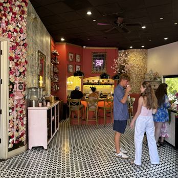 Little Snitch - Breakfast & Brunch Near Me - Scottsdale, Arizona