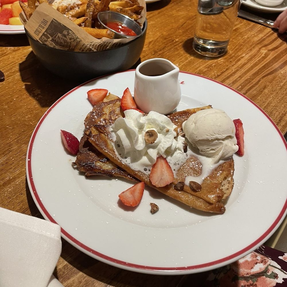 Amelie - Crepes, fries - Wine Bars Near Me - Washington, DC, District of Columbia Amelie - Crepes, fries - Wine Bars Near Me - Washington, DC, District of Columbia