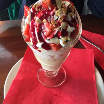 Mama Kitchen - Fraise melba - Cafes Near Me - Lille, 59 Mama Kitchen - Fraise melba - Cafes Near Me - Lille, 59