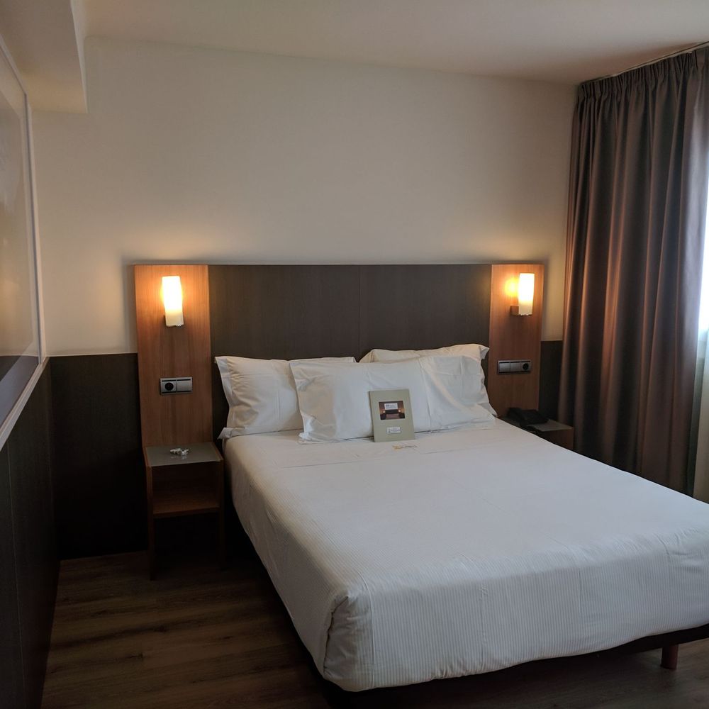 Hotel Maisonnave - Clean, serene, great view - Hotels Near Me - Pamplona, NA Hotel Maisonnave - Clean, serene, great view - Hotels Near Me - Pamplona, NA