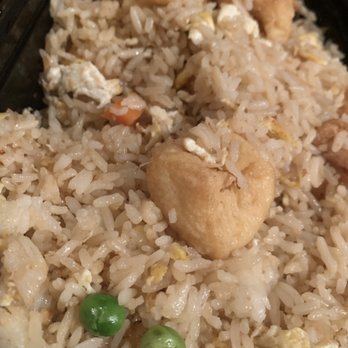 Red Basil - Thai Near Me - Rutherford, New Jersey