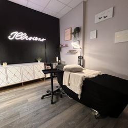Illusions - Lash station.
